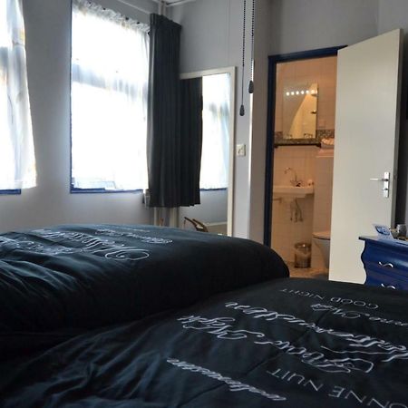 Bed and Breakfast Karnemelkhuys Энкхейзен Экстерьер фото